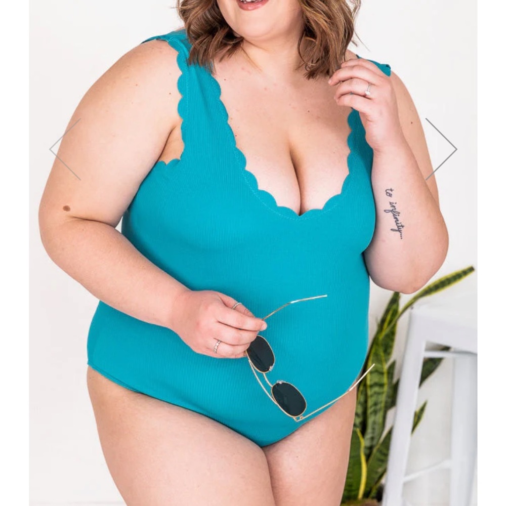 NWT Pink Lily Swimsuit